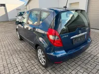 Gebraucht Mercedes A160 Edition 95 PS (69 kW) 2010 Blau Kleinwagen