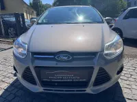 Gebraucht Ford Focus Trend 101 PS (74 kW) 2013 Grau Kombi