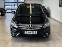 Gebraucht Mercedes B180 122 PS (89 kW) 2011 Schwarz Van / Kleinbus
