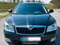 Gebraucht Skoda Octavia 105 PS (77 kW) 2009 Schwarz Kombi