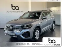 Gebraucht VW Touareg R-line 231 PS (169 kW) 2023 Oyster silver SUV