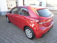 Gebraucht Kia Rio 101 PS (74 kW) 2023 Signalrot metallic Kleinwagen