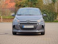 Gebraucht Hyundai i10 Trend 87 PS (63 kW) 2018 Grau Kleinwagen