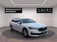 Gebraucht Skoda Superb Essence 150 PS (110 kW) 2025 Purity weiss Kombi