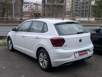 Gebraucht VW Polo Comfortline 80 PS (58 kW) 2019 Weiß Kleinwagen