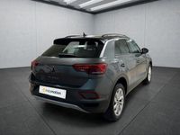 Gebraucht VW T-Roc 110 PS (80 kW) 2023 Grau SUV