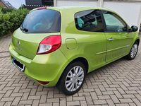 Gebraucht Renault Clio II Dynamique 75 PS (55 kW) 2011 Grün Limousine