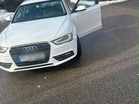 Gebraucht Audi A4 140 PS (102 kW) 2014 Weiß Kombi