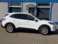 Gebraucht Ford Kuga Titanium 120 PS (88 kW) 2022 Weiß SUV