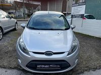 Gebraucht Ford Fiesta Trend 60 PS (44 kW) 2009 Silber Limousine