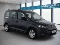 Second-hand VW Caddy 102 CP (75 kW) 2023 Albastru Monovolum