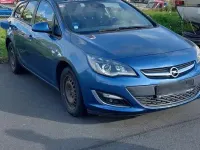 Gebraucht Opel Astra 131 PS (96 kW) 2012 Blau Kombi