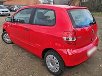 Gebraucht VW Fox Refresh 54 PS (39 kW) 2009 Rot Kleinwagen