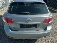 Gebraucht Toyota Avensis 147 PS (108 kW) 2010 Silber Limousine