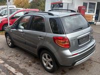 Usado Suzuki SX4 107 HP (78 kW) 2006 Cinzento Sedan