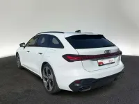Gebraucht Audi A5 S-Line 299 PS (219 kW) 2025 Gletscherweiß metallic (metallic) Kombi