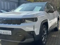 Neu Jeep Compass 145 PS (106 kW) 2026 Antarctica white SUV