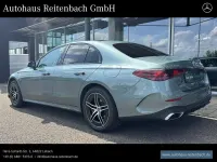 Gebraucht Mercedes E300 AMG 313 PS (230 kW) 2025 Lack verdesilber Limousine