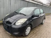 Gebraucht Toyota Yaris Cool 90 PS (66 kW) 2011 Schwarz Kleinwagen