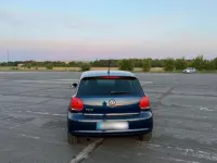 Gebraucht VW Polo 105 PS (77 kW) 2014 Blau Kleinwagen