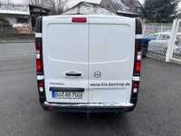 Gebraucht Opel Vivaro 120 PS (88 kW) 2018 Weiß Van / Kleinbus
