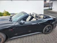 Second-hand Ford Mustang 314 CP (230 kW) 2017 Negru Cabrio