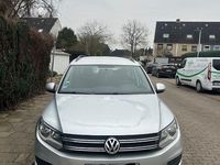 Gebraucht VW Tiguan Trendline 122 PS (89 kW) 2012 Grau SUV