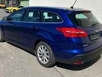 Używany Ford Focus Titanium 120 KM (88 kW) 2017 Niebieski Sedan/Limuzyna