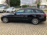 Gebraucht Mercedes C200 136 PS (100 kW) 2019 Schwarz  unilack Kombi