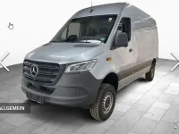 Gebraucht Mercedes Sprinter 190 PS (139 kW) 2025 Silber Van