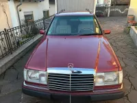 Gebraucht Mercedes 280 197 PS (144 kW) 1993 Rot Limousine