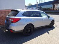 Gebraucht Subaru Outback Comfort 175 PS (128 kW) 2016 Ice silber Kombi