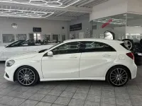 Gebraucht Mercedes 220 177 PS (130 kW) 2018 Calcitweiss  unilack Limousine