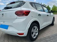 Gebraucht Dacia Sandero Comfort 67 PS (49 kW) 2021 Silber Kleinwagen