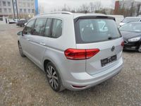 Gebraucht VW Touran Highline 150 PS (110 kW) 2022 Reflexsilber Van / Kleinbus