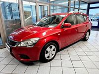 Gebraucht Kia Ceed 125 PS (91 kW) 2012 Rot Kleinwagen