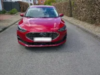 Używany Ford Focus Titanium 155 KM (114 kW) 2024 Czerwony Sedan/Limuzyna