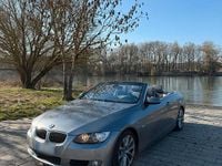 Gebraucht BMW 325 Cabriolet 218 PS (160 kW) 2007 Grau Cabrio