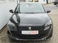 Gebraucht Peugeot e-208 Active 100 kW (136 PS) 2022 Schwarz (metallic) Kleinwagen