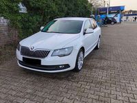 Gebraucht Skoda Superb Elegance 260 PS (191 kW) 2014 Weiß Limousine