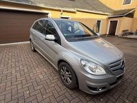 Gebraucht Mercedes B170 116 PS (85 kW) 2008 Silber Van / Kleinbus
