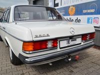 Gebraucht Mercedes 230 501 PS (368 kW) 1983 Weiß Limousine
