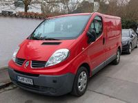 Gebraucht Renault Trafic 114 PS (83 kW) 2014 Rot Van / Kleinbus
