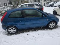 Gebraucht Ford Fiesta 60 PS (44 kW) 2008 Blau Kleinwagen