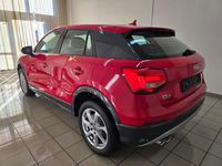 Gebraucht Audi Q2 Design 150 PS (110 kW) 2018 Rot SUV