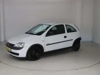 Używany Opel Corsa 58 KM (42 kW) 2002 Biały Hatchback