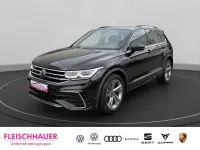 Gebraucht VW Tiguan R-line 150 PS (110 kW) 2023 Schwarz SUV