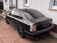 Gebraucht VW Passat 101 PS (74 kW) 1997 Schwarz Limousine