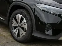Gebraucht Mercedes EQB300 Advanced 167 kW (228 PS) 2025 Schwarz SUV