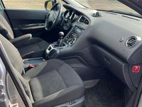 Gebraucht Peugeot 5008 150 PS (110 kW) 2012 Grau Van / Kleinbus